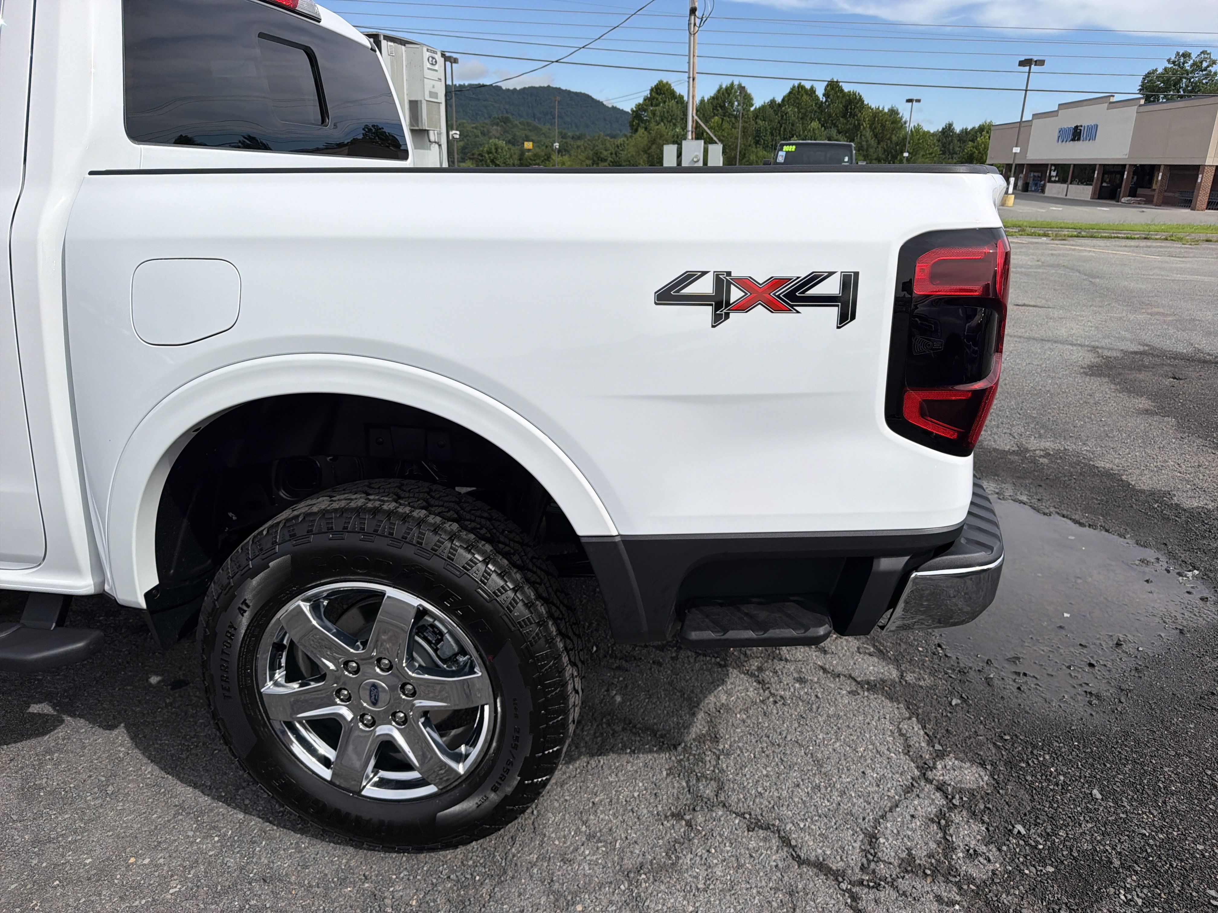 New 2026 Ford Ranger Lariat w/ Chrome Accent Package AWD/4WD image 7