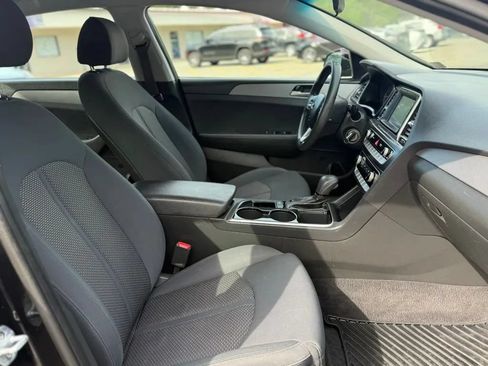 Used 2019 Hyundai Sonata SE FWD image 19
