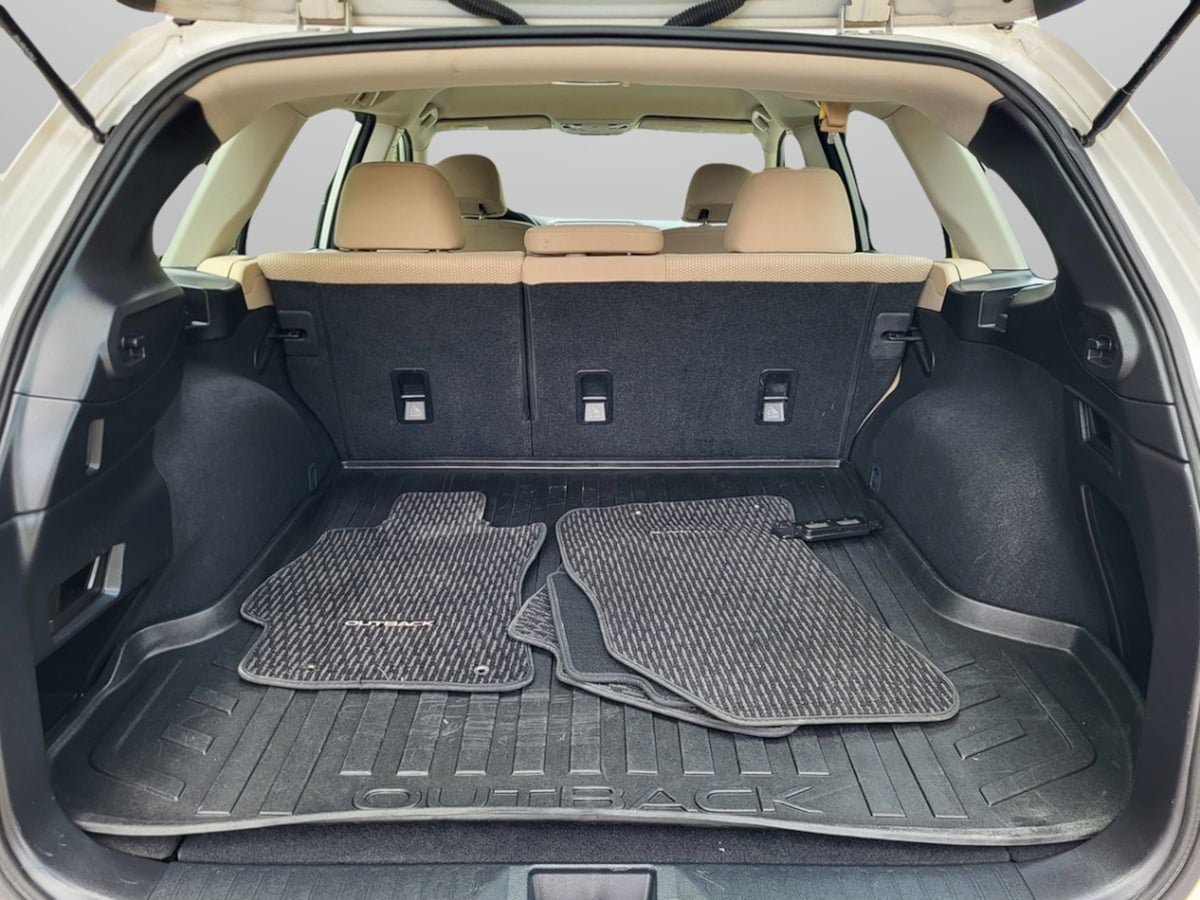 Used 2017 Subaru Outback 2.5i AWD/4WD image 14