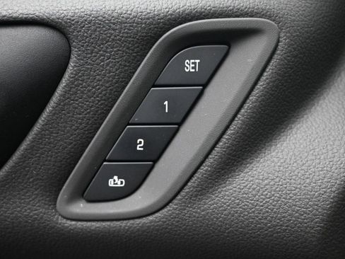 Used 2021 GMC Acadia Denali w/ Denali Ultimate Package image 25