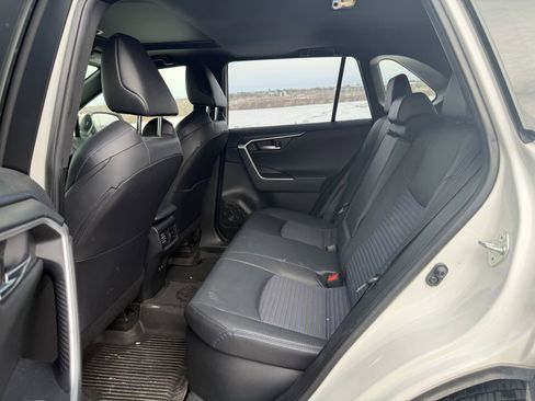 Used 2020 Toyota RAV4 XSE w/ XSE Grade Weather Package image 5