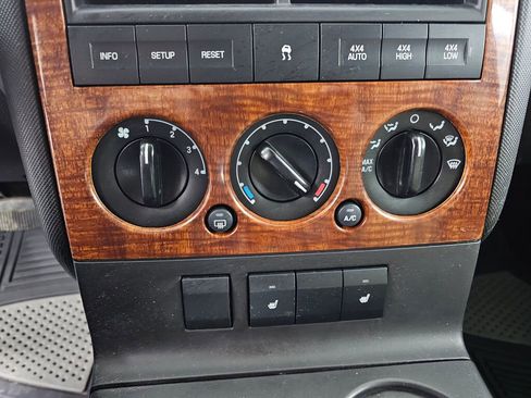 Used 2010 Ford Explorer Eddie Bauer image 20