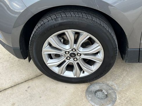 Used 2023 Ford Edge Titanium image 9