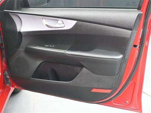 Used 2024 Kia Forte LXS image 11