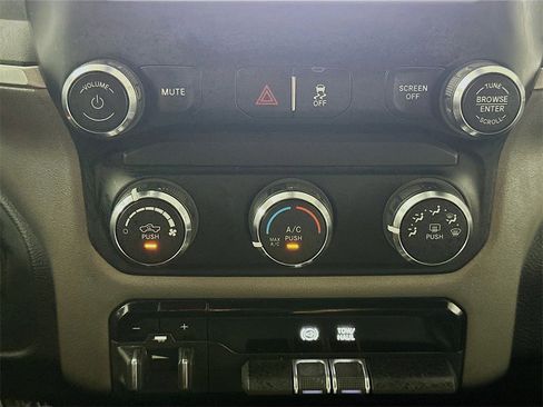 Used 2024 RAM 3500 Big Horn image 18