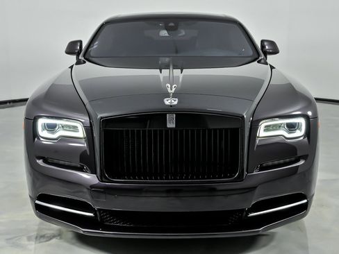 Used 2018 Rolls-Royce Wraith RWD image 4