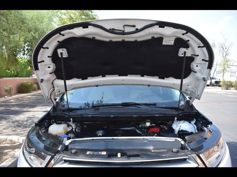 Used 2016 Ford Edge SEL FWD image 36