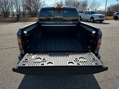 New 2026 Nissan Frontier SV w/ SV Convenience Package RWD image 18