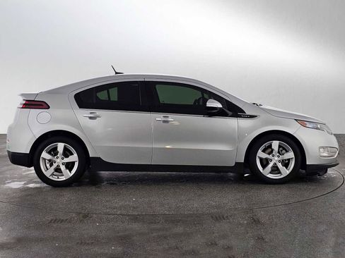 Used 2014 Chevrolet Volt Premium w/ Premium Trim Package image 2