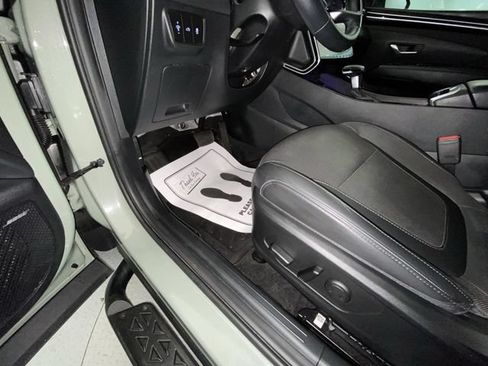 Used 2023 Hyundai Santa Cruz Limited AWD/4WD image 12