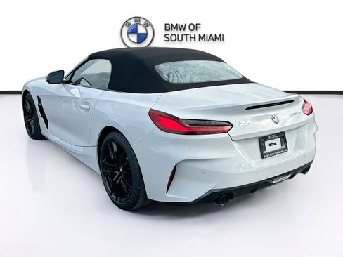 New 2026 BMW Z4 sDrive30i w/ Shadowloine Package RWD image 4