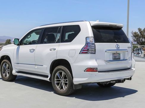 Used 2016 Lexus GX 460 w/ Premium Package AWD/4WD image 5