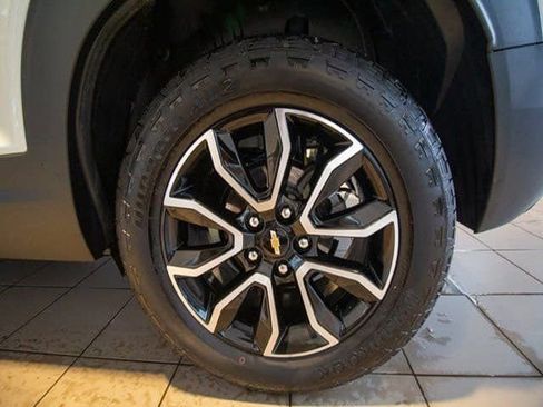 Certified 2023 Chevrolet TrailBlazer ACTIV image 31