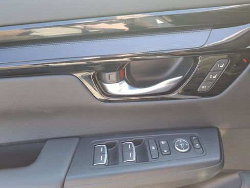 Used 2024 Honda CR-V EX-L image 8