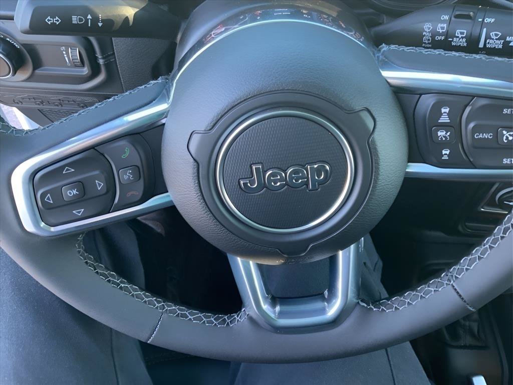 New 2026 Jeep Wrangler Unlimited Sahara AWD/4WD image 17