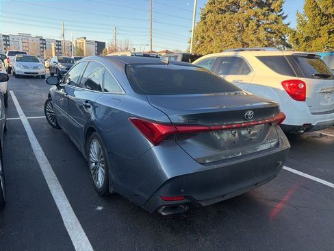 Used 2021 Toyota Avalon Limited w/ Advanced Safety Package image 2