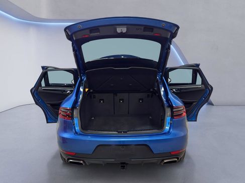 Used 2017 Porsche Macan image 11