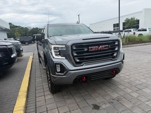 Used 2021 GMC Sierra 1500 AT4 w/ AT4 Preferred Package AWD/4WD image 5