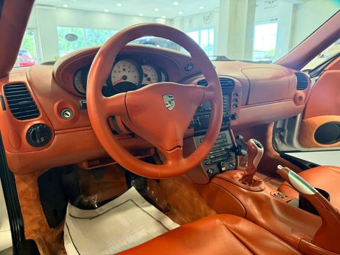 Used 2000 Porsche 911 Carrera 4 AWD/4WD image 9