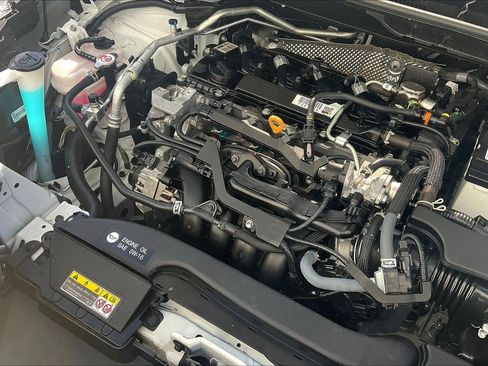 Used 2022 Toyota Corolla Cross LE image 35