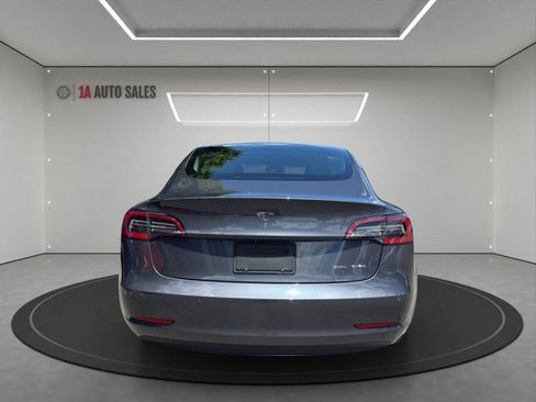 Used 2022 Tesla Model 3 Long Range AWD/4WD image 4