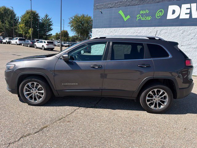 Used 2019 Jeep Cherokee Latitude Plus FWD image 2