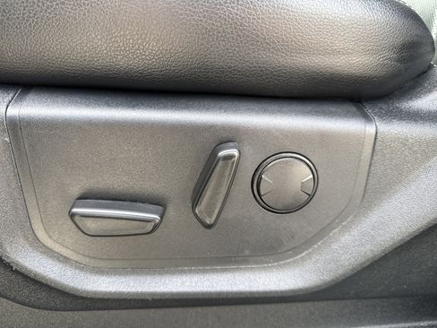 Used 2019 Ford F150 Lariat w/ Equipment Group 502A Luxury image 13