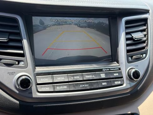 Used 2016 Hyundai Tucson Limited w/ Option Group 03 FWD image 18