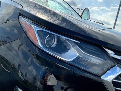 Used 2019 Chevrolet Equinox Premier image 32