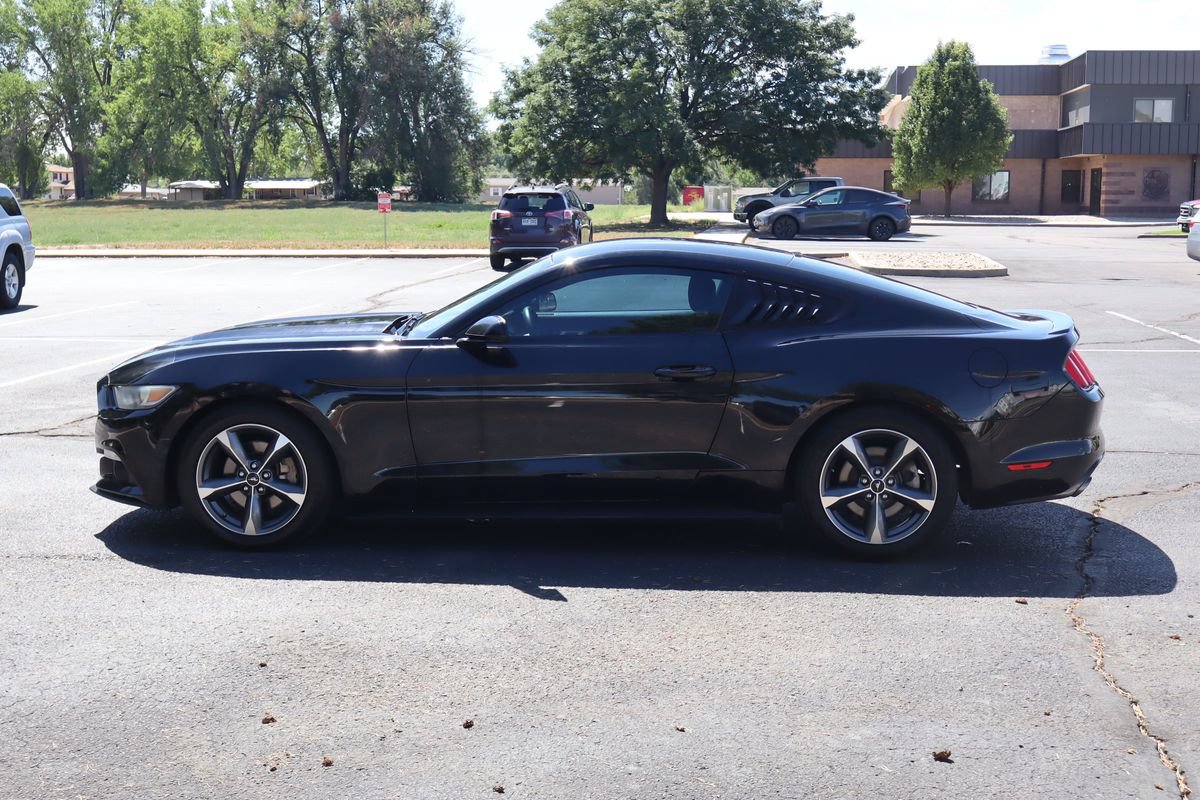 Used 2016 Ford Mustang Coupe w/ Equipment Group 051A RWD image 9
