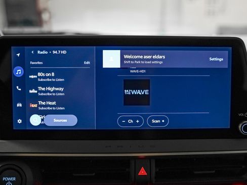 Used 2025 Toyota Prius Plug-In Hybrid image 19