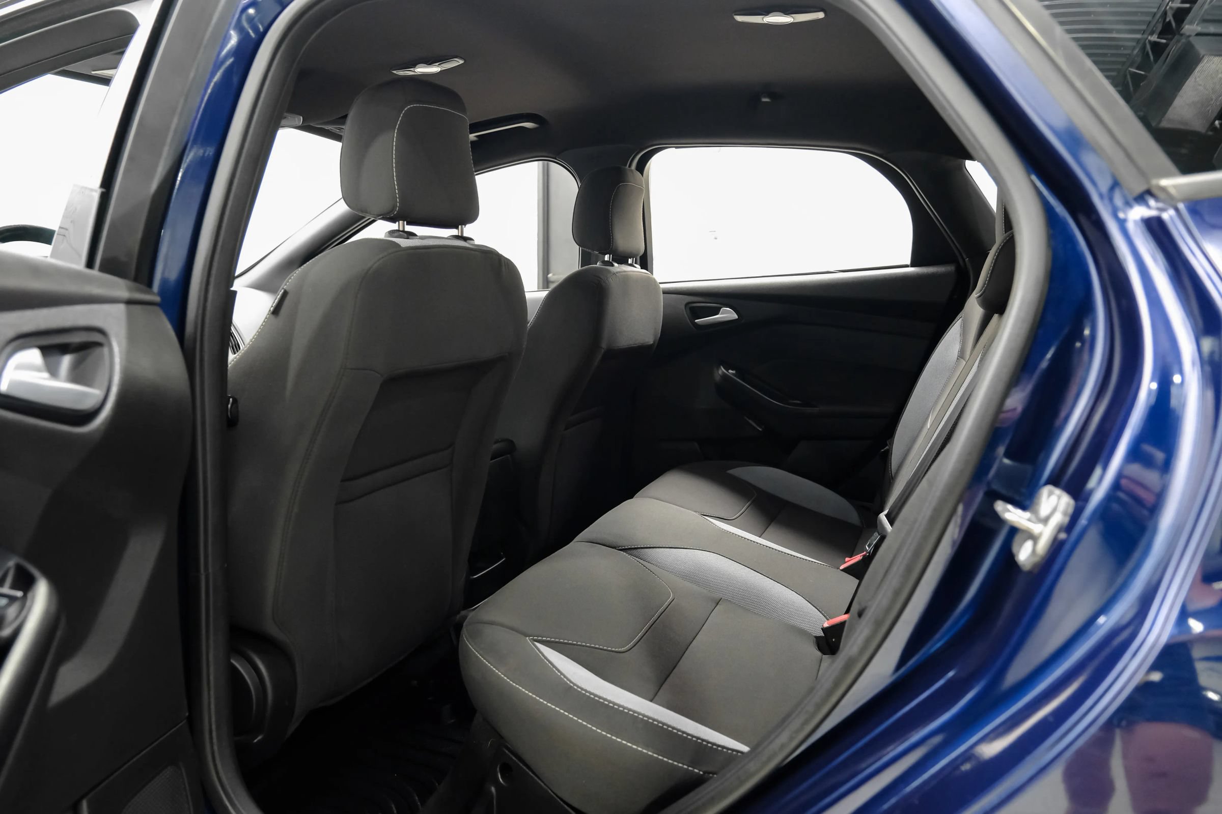 Used 2017 Ford Focus ST FWD image 46