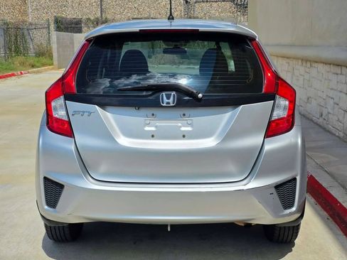 Used 2015 Honda Fit LX image 4