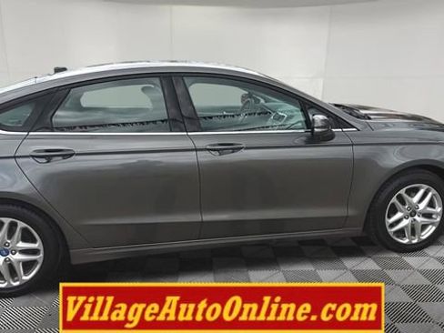 Used 2013 Ford Fusion SE FWD image 9