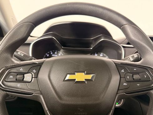 Used 2022 Chevrolet TrailBlazer LT w/ Sun and Liftgate Package FWD image 26