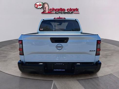 New 2026 Nissan Frontier 4x4 Crew Cab image 5