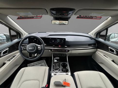 New 2025 Kia Carnival SX Prestige FWD image 21