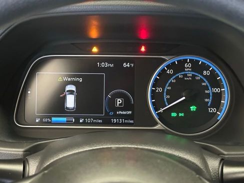 Used 2024 Nissan Leaf S FWD image 25