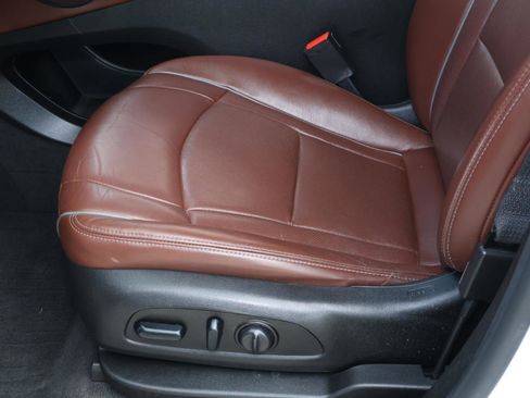 Used 2019 Buick Enclave Avenir w/ Avenir Technology Package FWD image 16