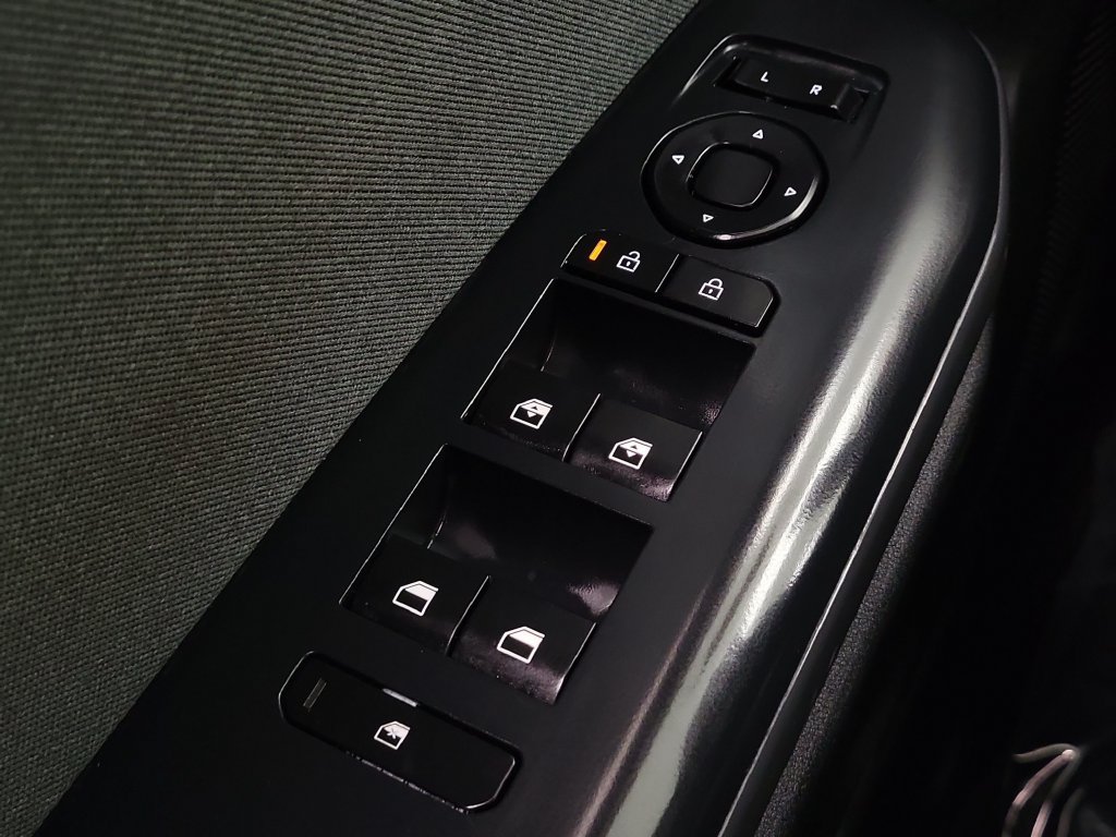 Used 2025 Kia K4 EX FWD image 16