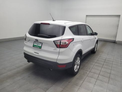 Used 2017 Ford Escape SE FWD image 9