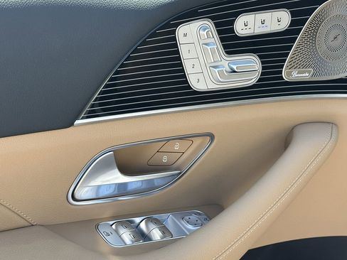 New 2026 Mercedes-Benz GLS 450 4MATIC image 12