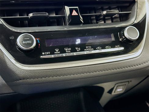 Used 2024 Toyota Corolla SE image 15