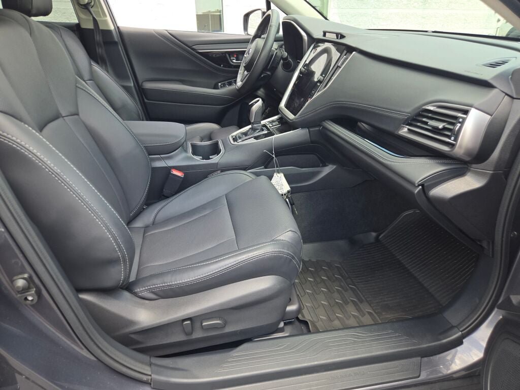 Used 2024 Subaru Outback Limited XT AWD/4WD image 7