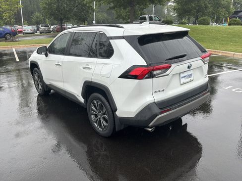 Used 2024 Toyota RAV4 Limited AWD/4WD image 8