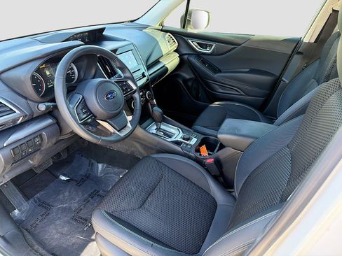 Used 2020 Subaru Forester Premium image 25