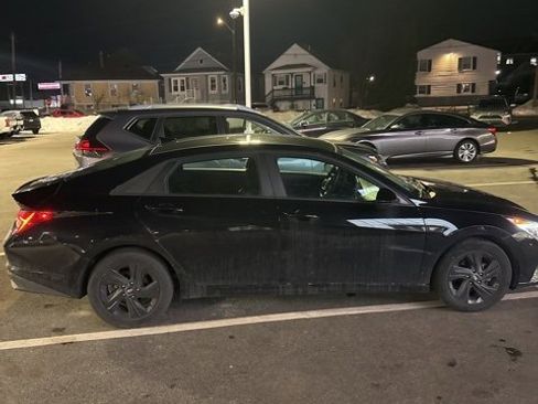 Used 2021 Hyundai Elantra Blue w/ Cargo Package image 5