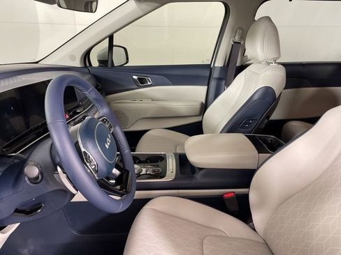 New 2026 Kia Carnival EX image 21