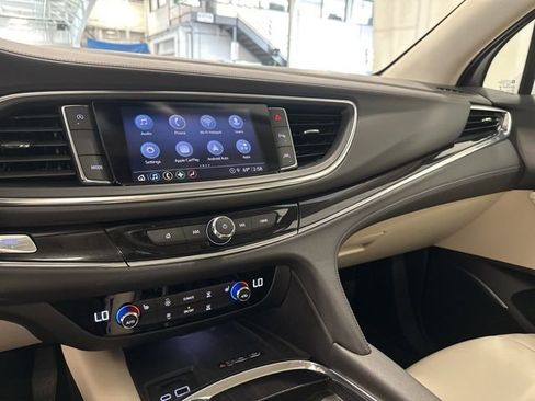Used 2023 Buick Enclave Essence w/ Experience Buick Package FWD image 22