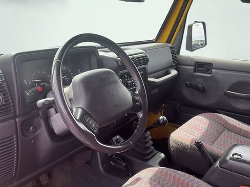 Used 2000 Jeep Wrangler Sport AWD/4WD image 17